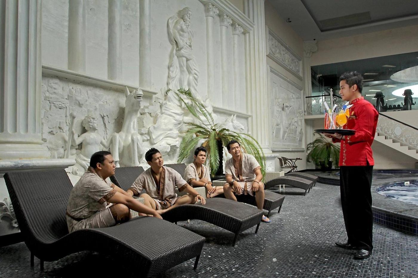 Grand Elite Hotel Pekanbaru Extérieur photo